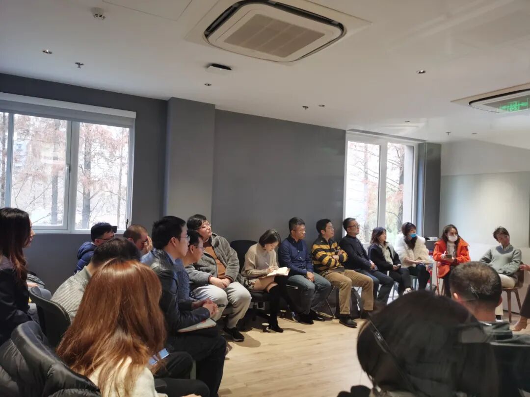The event was held at SATURNBIRD's Shanghai office, where we enjoyed SATURNBIRD's candy and coffee.